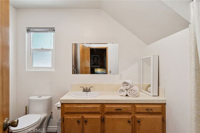 582 Grass Valley Court, Lake Arrowhead, CA 92352