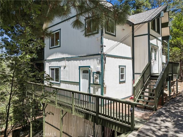 582 Grass Valley Court, Lake Arrowhead, CA 92352