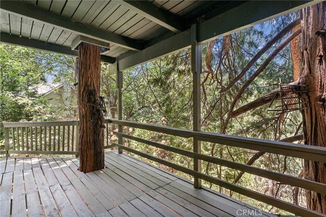 582 Grass Valley Court, Lake Arrowhead, CA 92352