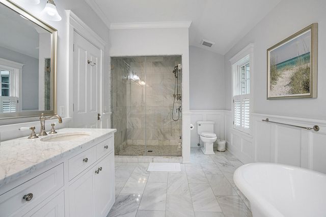 2 Noras Lane, Edgartown, MA 02539