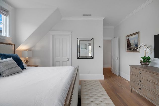 2 Noras Lane, Edgartown, MA 02539