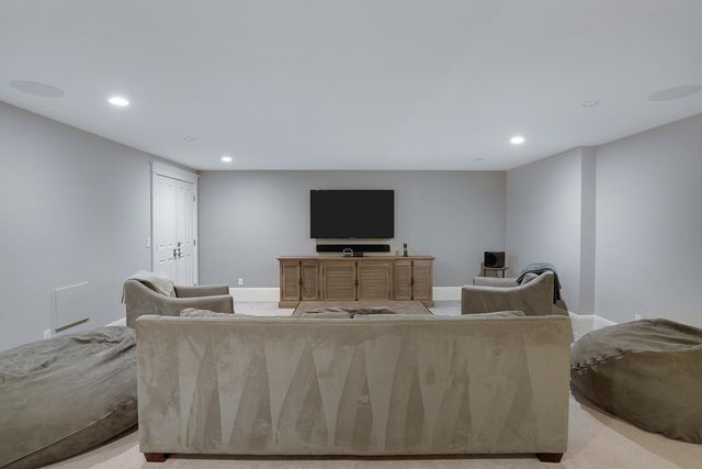 2 Noras Lane, Edgartown, MA 02539