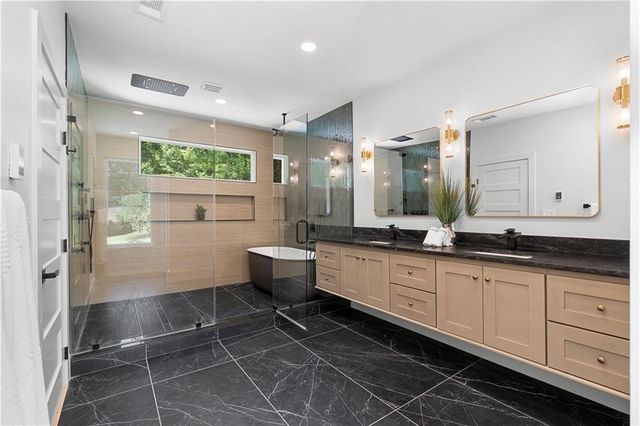 2454 Caladium NE Drive, Atlanta, GA 30345