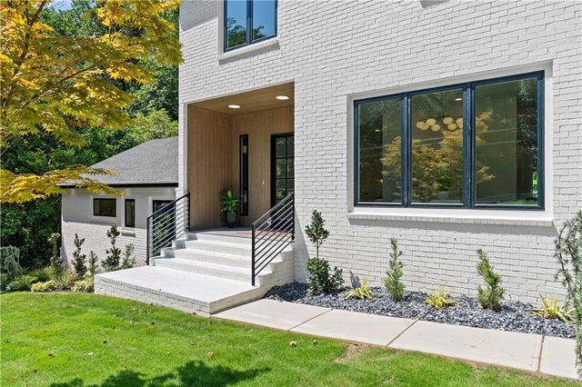 2454 Caladium NE Drive, Atlanta, GA 30345