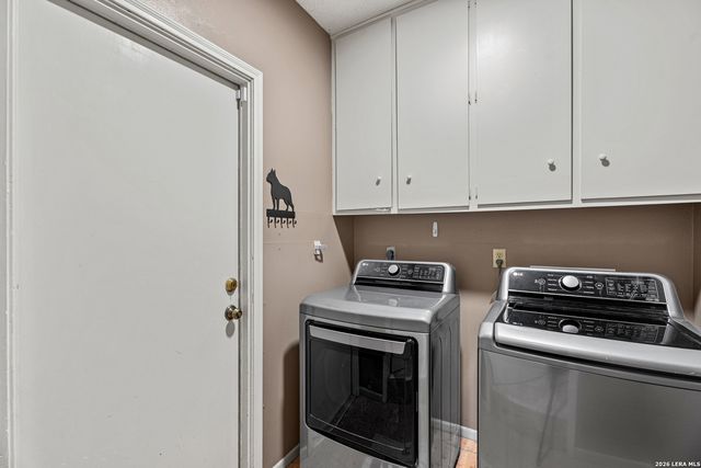 3055 Colony, San Antonio, TX 78230