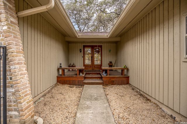3055 Colony, San Antonio, TX 78230