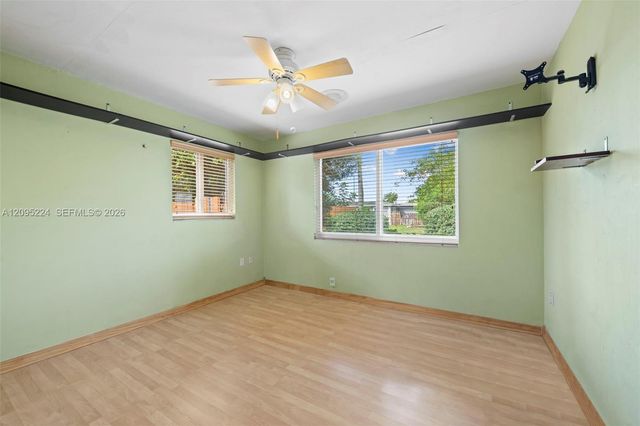 3711 SW 39th Avenue, West Park, FL 33023