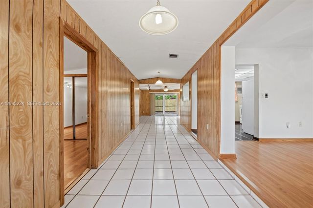 3711 SW 39th Avenue, West Park, FL 33023