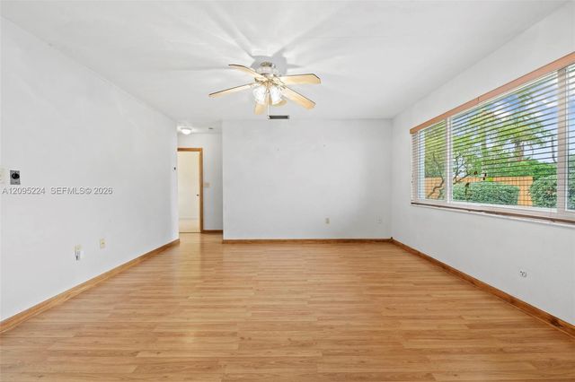 3711 SW 39th Avenue, West Park, FL 33023