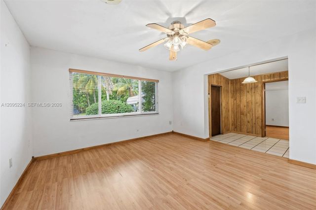 3711 SW 39th Avenue, West Park, FL 33023