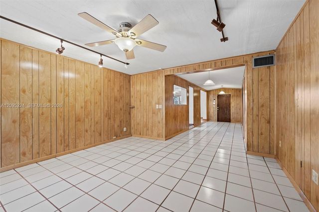 3711 SW 39th Avenue, West Park, FL 33023