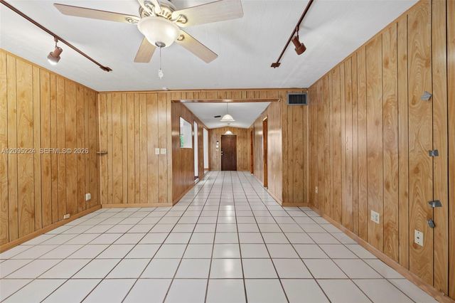 3711 SW 39th Avenue, West Park, FL 33023