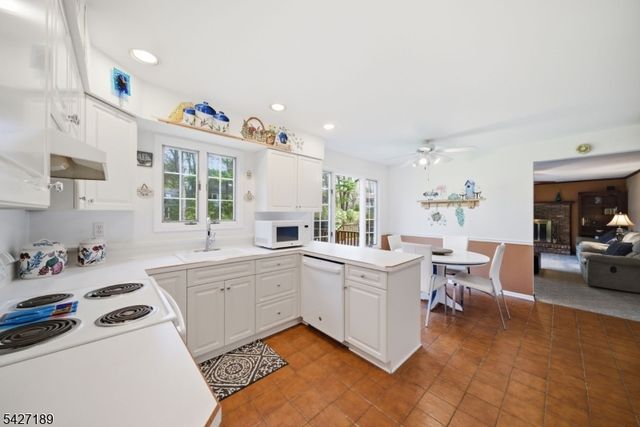 7 CANDLE LANE, East Brunswick Twp., NJ 08816