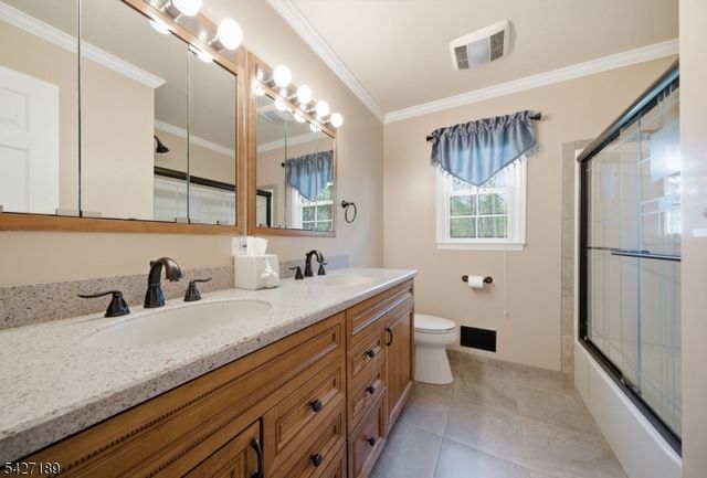 7 CANDLE LANE, East Brunswick Twp., NJ 08816