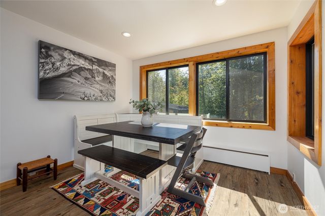 7577 Canyon View Drive, Glacier, WA 98244