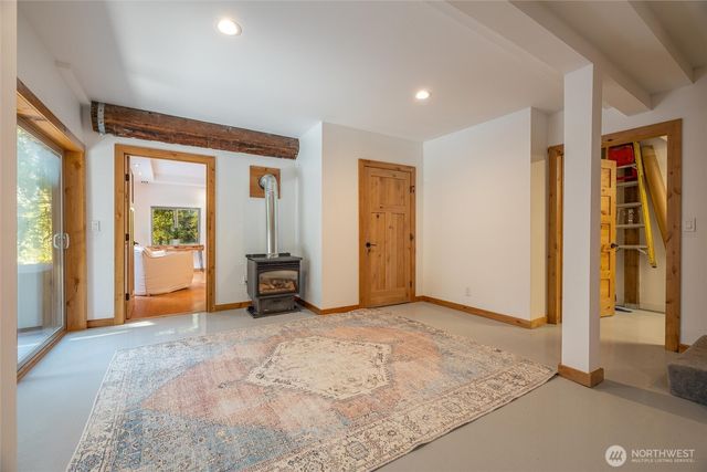 7577 Canyon View Drive, Glacier, WA 98244