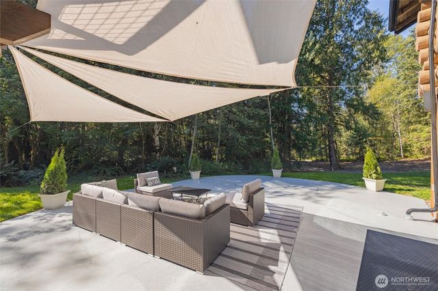 7577 Canyon View Drive, Glacier, WA 98244