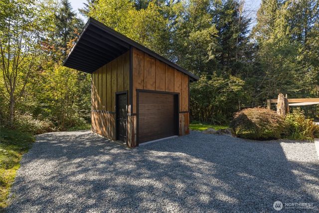 7577 Canyon View Drive, Glacier, WA 98244