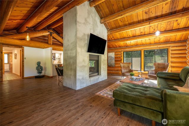 7577 Canyon View Drive, Glacier, WA 98244