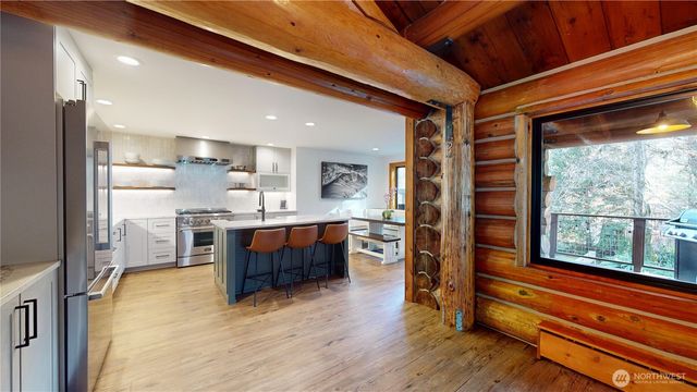 7577 Canyon View Drive, Glacier, WA 98244