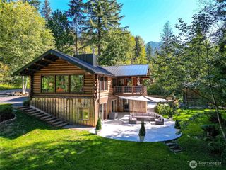 7577 Canyon View Drive, Glacier, WA 98244