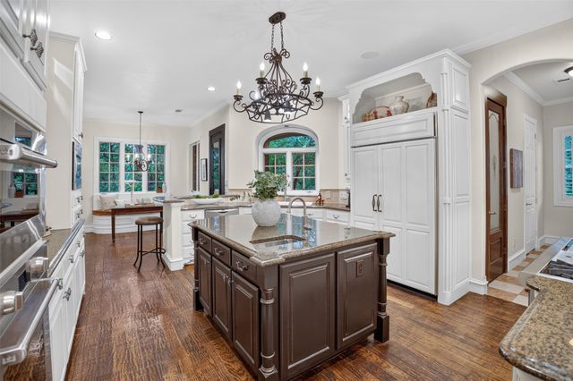 1012 Brae Court, Fort Worth, TX 76111