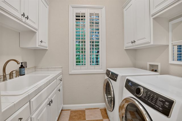 1012 Brae Court, Fort Worth, TX 76111