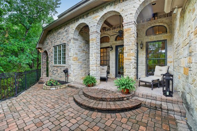 1012 Brae Court, Fort Worth, TX 76111