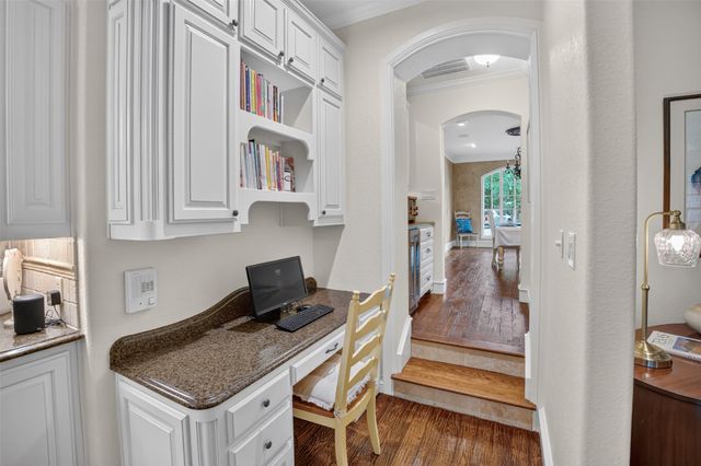 1012 Brae Court, Fort Worth, TX 76111