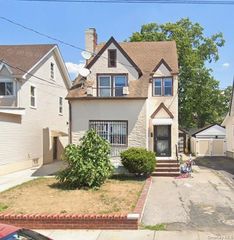 8515 151st Street 3rd fl, Jamaica, NY 11432