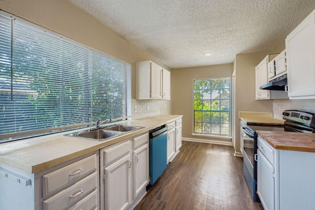 9117 Fairmont Circle, Rowlett, TX 75088