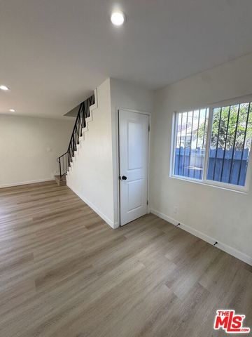 224 W 107th Street, Los Angeles, CA 90003