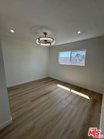 224 W 107th Street, Los Angeles, CA 90003