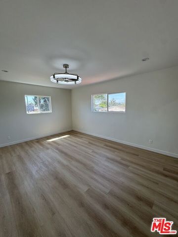 224 W 107th Street, Los Angeles, CA 90003