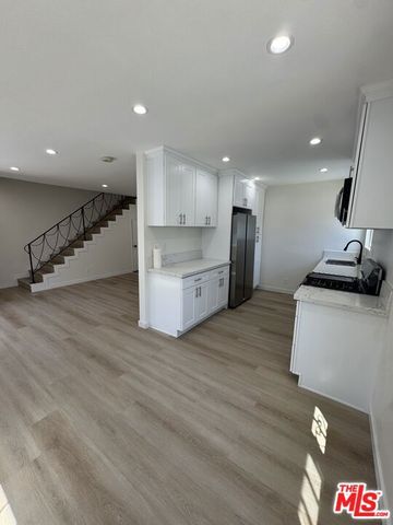 224 W 107th Street, Los Angeles, CA 90003