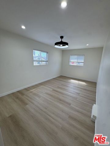 224 W 107th Street, Los Angeles, CA 90003
