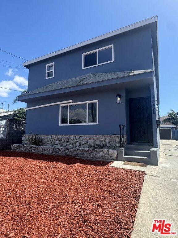 224 W 107th Street, Los Angeles, CA 90003