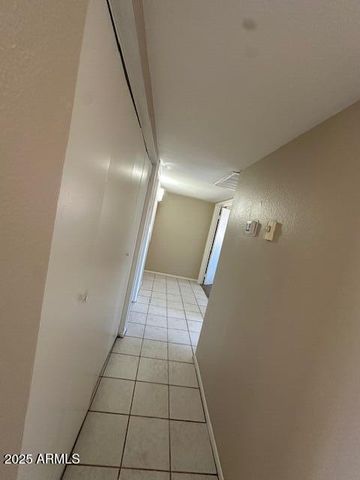 4932 W MICHELLE Drive, Glendale, AZ 85308