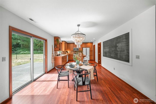 5542 Meadowood Lane NE, Olympia, WA 98506