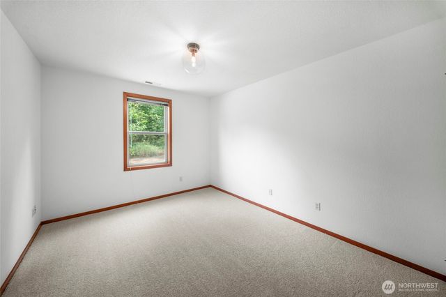 5542 Meadowood Lane NE, Olympia, WA 98506
