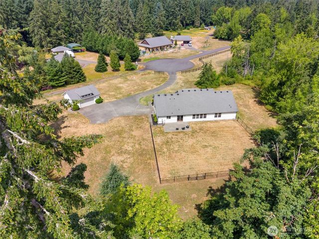 5542 Meadowood Lane NE, Olympia, WA 98506