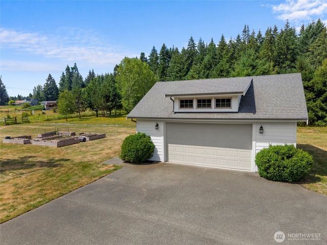 5542 Meadowood Lane NE, Olympia, WA 98506