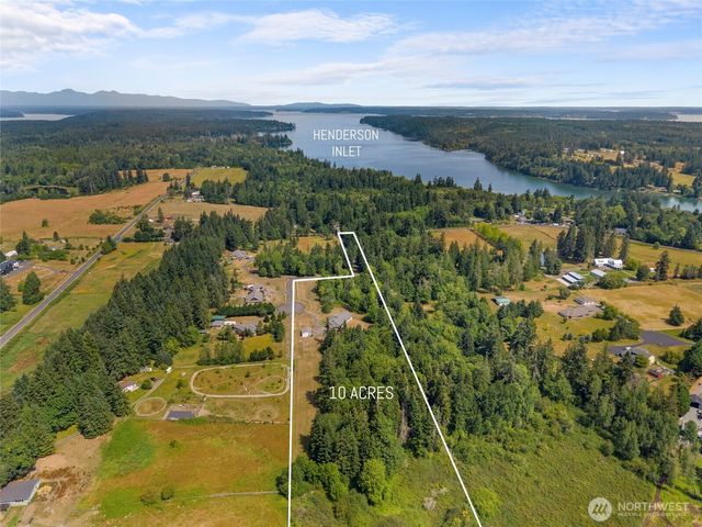 5542 Meadowood Lane NE, Olympia, WA 98506