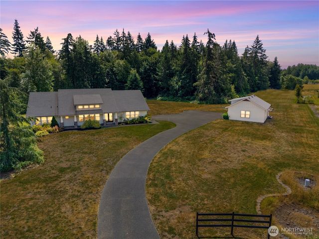 5542 Meadowood Lane NE, Olympia, WA 98506
