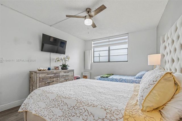 6831 W 14th Ct 403, Hialeah, FL 33014