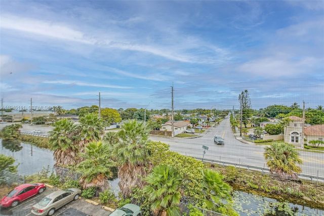 6831 W 14th Ct 403, Hialeah, FL 33014