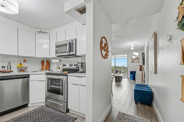 6831 W 14th Ct 403, Hialeah, FL 33014