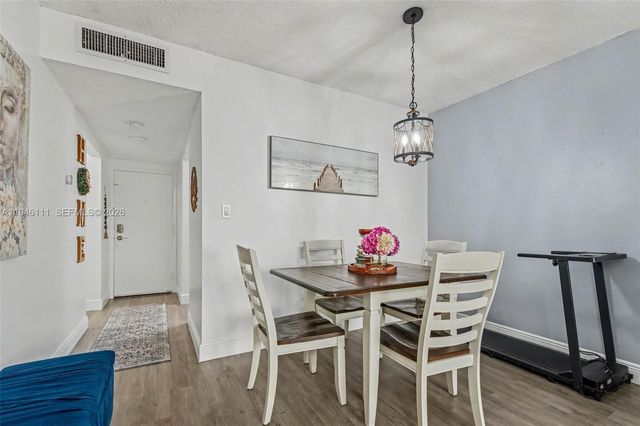 6831 W 14th Ct 403, Hialeah, FL 33014