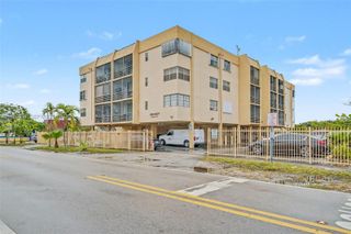 6831 W 14th Ct 403, Hialeah, FL 33014