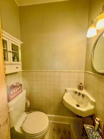 N88W17121 Main STREET, Menomonee Falls, WI 53051